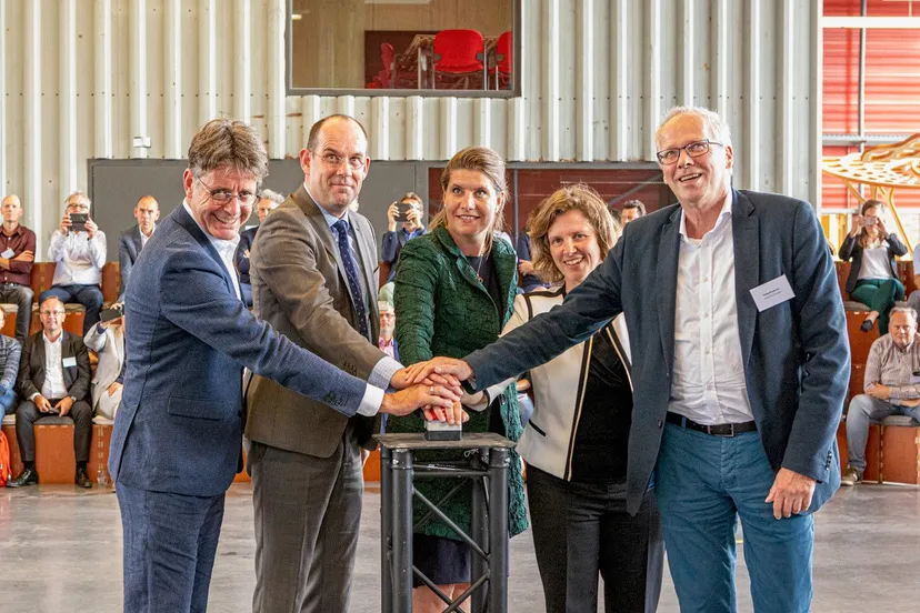 hive5 foto erik slot