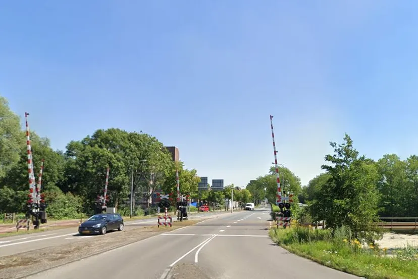 hoendiep spoorwegovergang