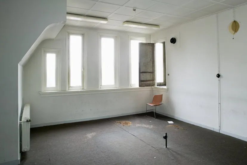 interieur overzicht van een kamer op de tweede verdieping groningen 20390196 rce cc by sa 40 studentenkamer