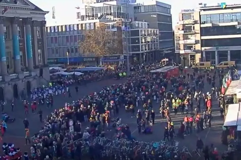 intocht sinterklaas bouwwebcam grote markt 2018 e1542465444386