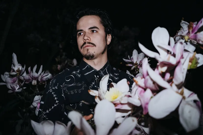 jo goes hunting simplon