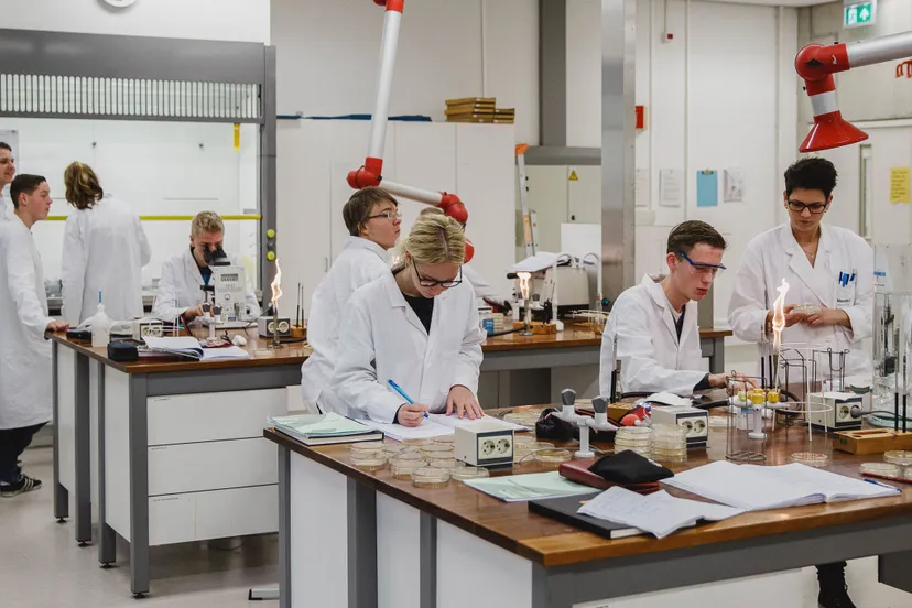 laboratoriumtechniek 2 noorderpoort