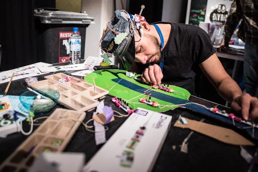 maak15 12 04 15 1240 41 6137 knelis