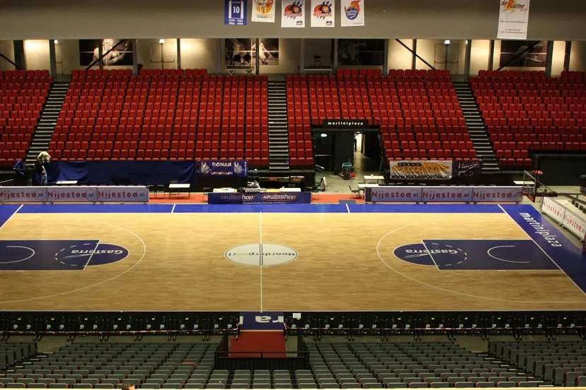 martiniplaza topsporthal cc bysa 30 zanderz e1426239776709