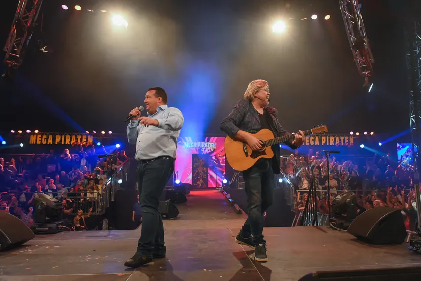 mega piraten festijn 2019 noordbroek rene karst en stef ekkel 1 foto martin groenenstijn