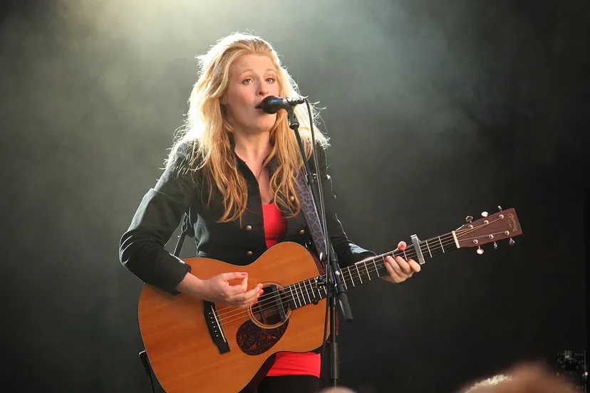 miss montreal cc by sa 30 hugovanmeijeren