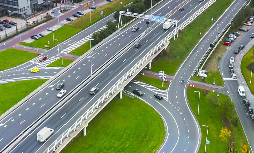 nieuwe situatie martiniplaza laan van de vrede fietsoversteek