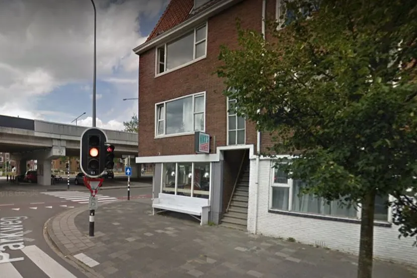 nikos corner parkweg