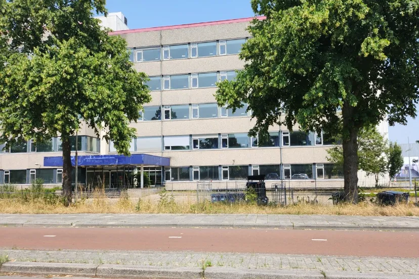 noodopvang asielzoekers europaweg