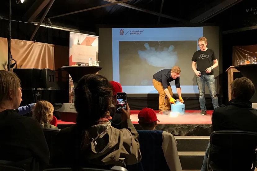 noorderzon20kindrcolleges202017 rijksuniversiteit groningen kindercollege moleculaire motoren in een notendop in 2017