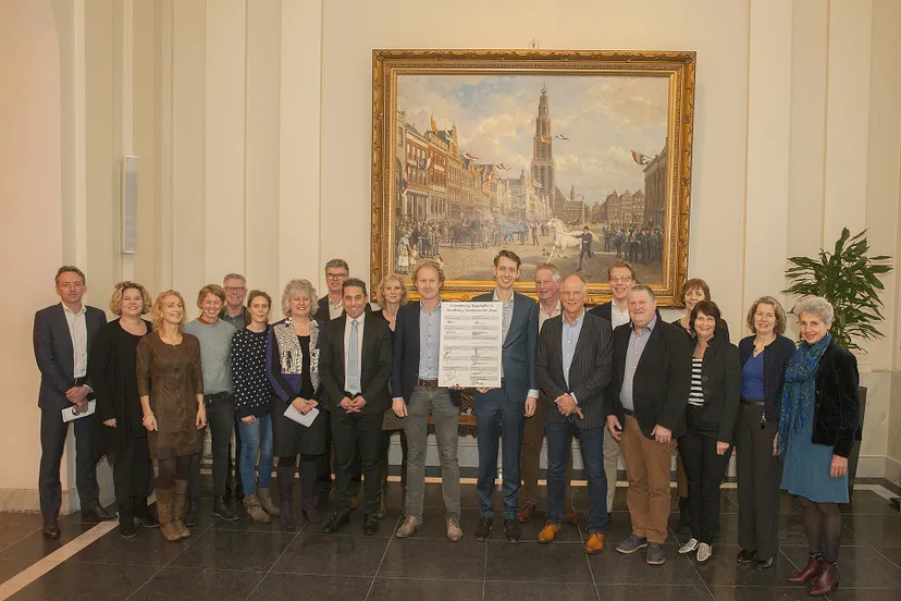 ondertekening stappenplan en handleiding suicidepreventie bij jongeren landelijk