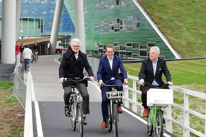opening fietsbrug penningsdijk