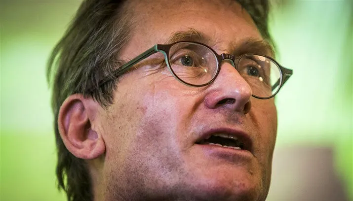 opnieuw prijs voor nobelprijswinnaar feringa 715x408