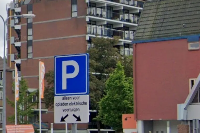 p elektrische laadpaal 1