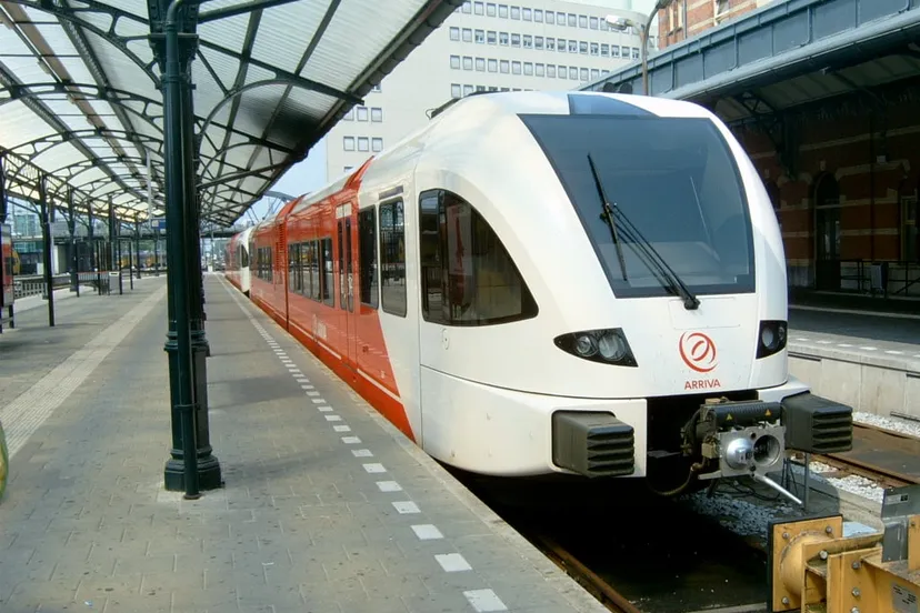 perron hoofdstation arriva cc by sa 30 wesseltje 14