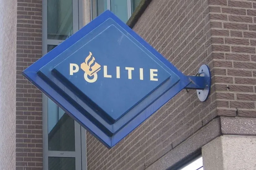 politielogo cc by sa 30 m minderhoud