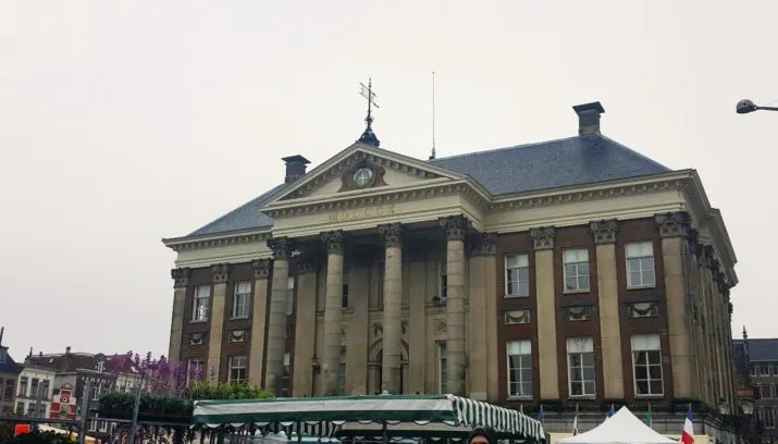 stadhuis 715x408