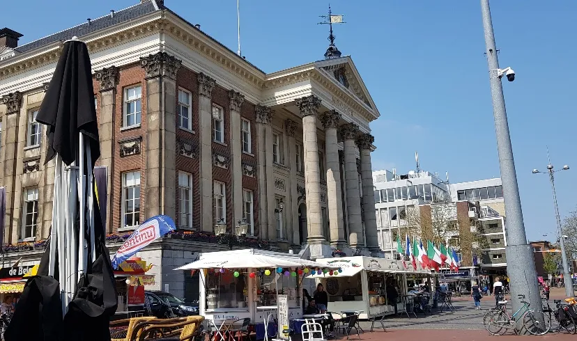 stadhuis grote markt markt uittips