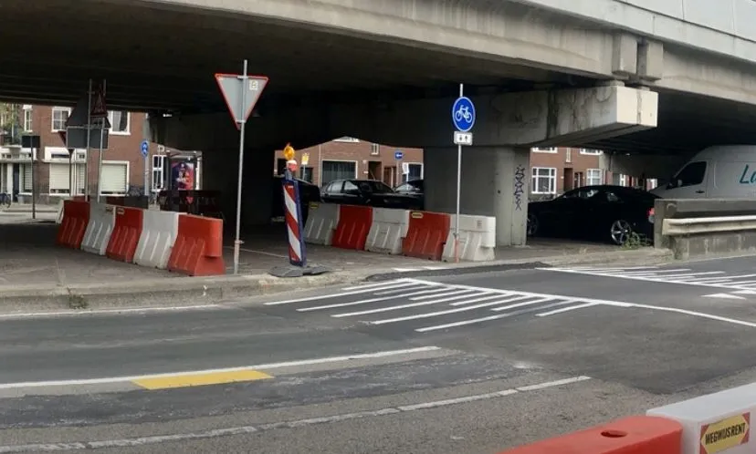 tijdelijk fietsoversteek viaduct emmaviaduct