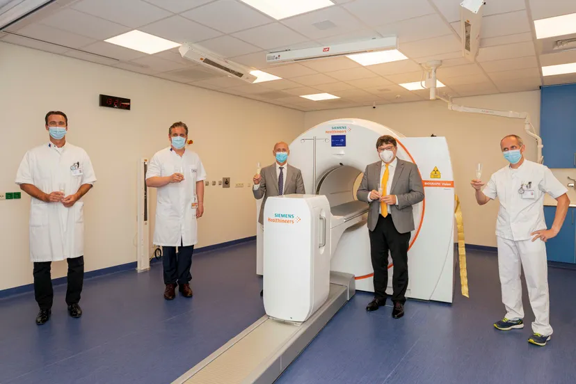 umcg neemt biograph vision quadra in gebruik