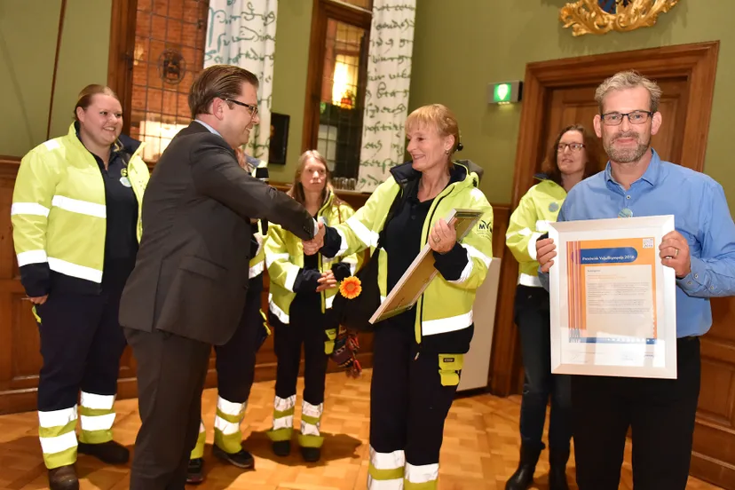 vereniging dierenambulance groningen winnaar provinciale vrijwilligersprijs zorg