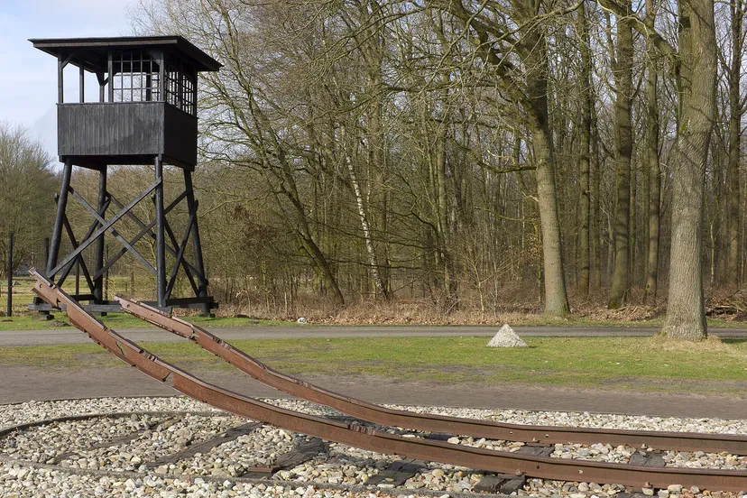 wachttoren kamp westerbork 2 cc by sa 30 frits pentenga