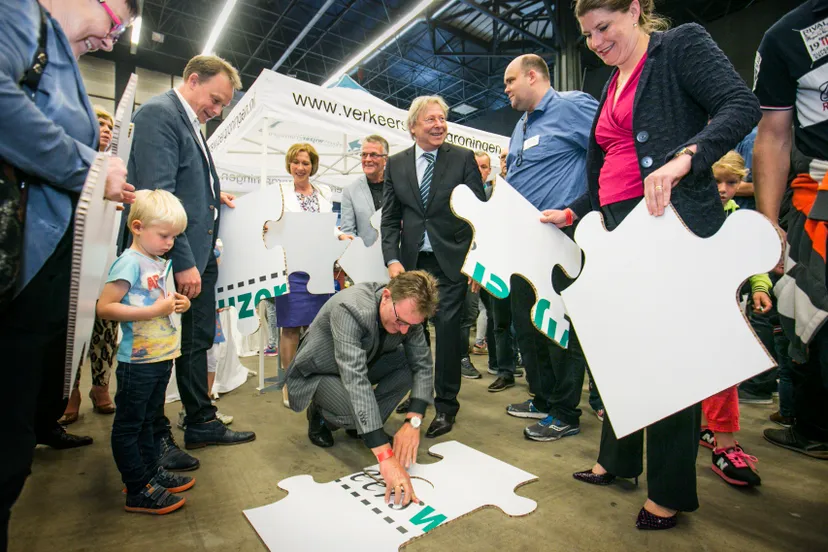 wethouders en gedeputeerde puzzel henk veenstra