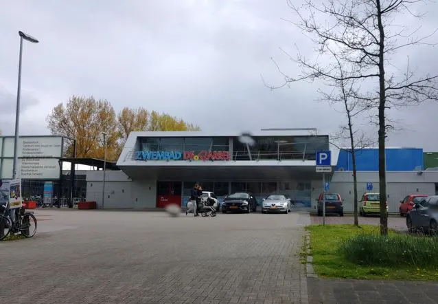 zwembad de parrel1 eigen foto