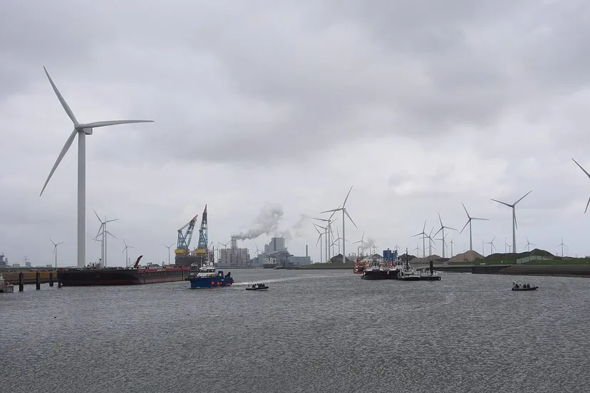 de emmahaven van de eemshaven cc by 40 bayke de vries