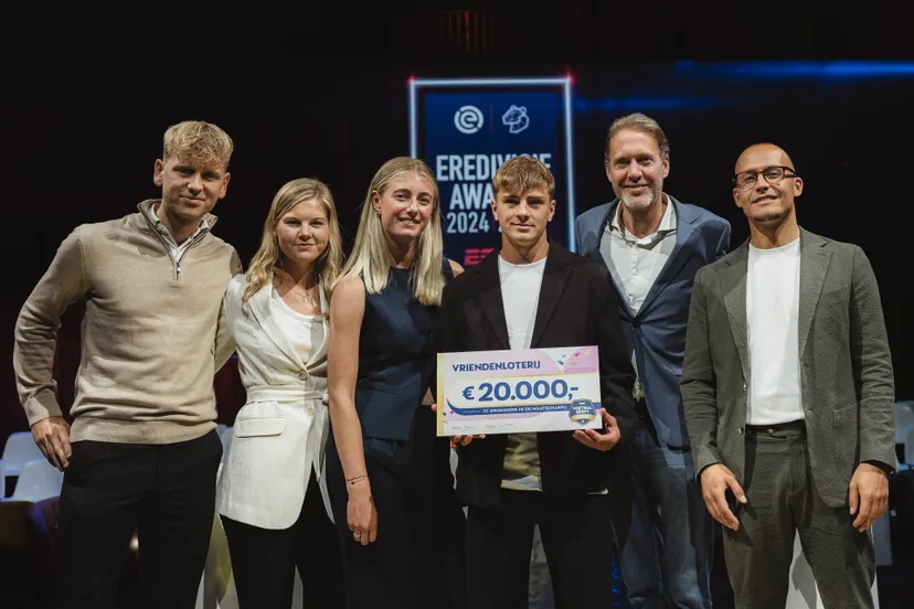 fc groningen met jurylid geert friebel