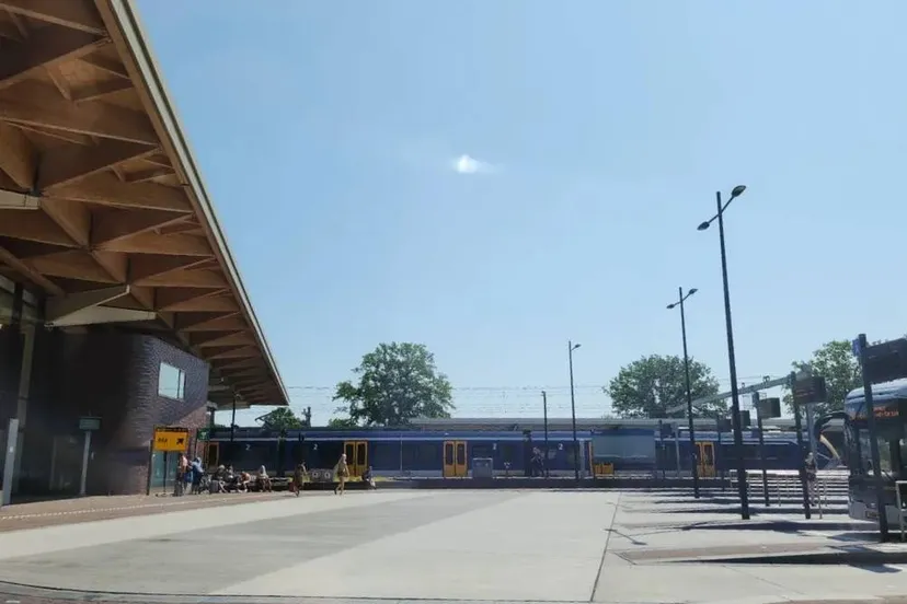 station-trein-bus-668ea9f24e522