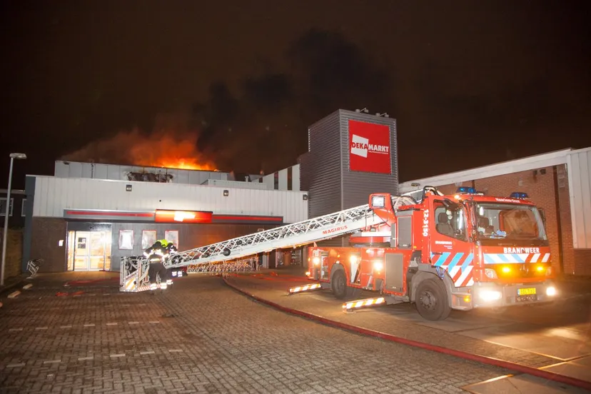 20170131 nieuwsfoto grote brand haarlem 06
