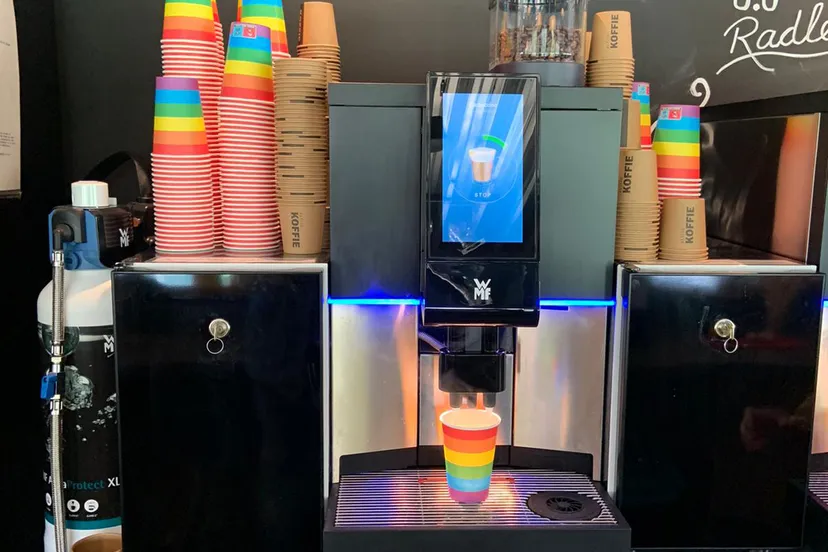 2021 10 saxenburg regenboogbekers