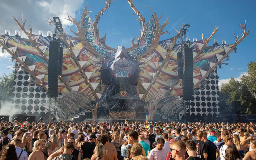 20220828 mysteryland 2022 zon 03 915x518 1