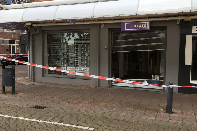 374633w1600r16 9628c197q90