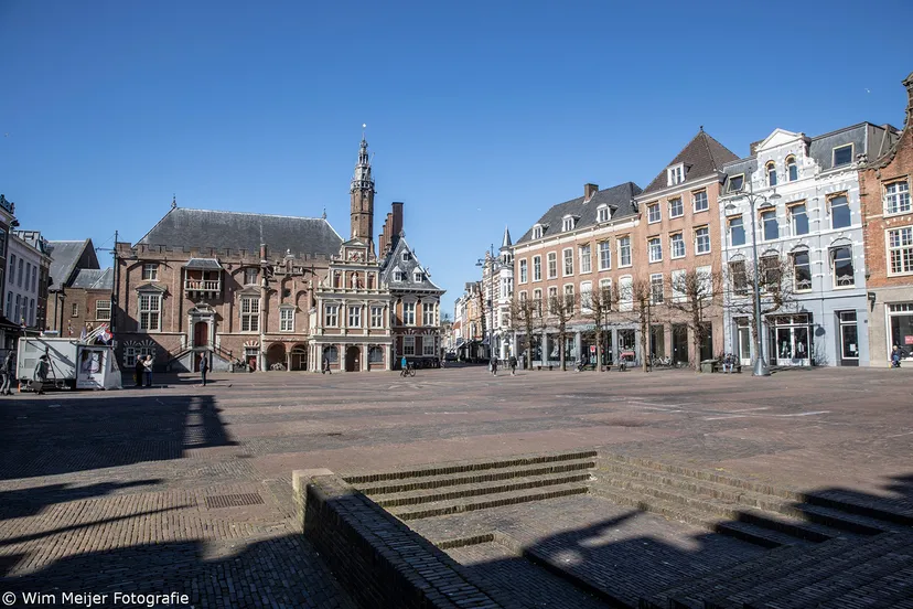 3z1a0453 grote markt cover