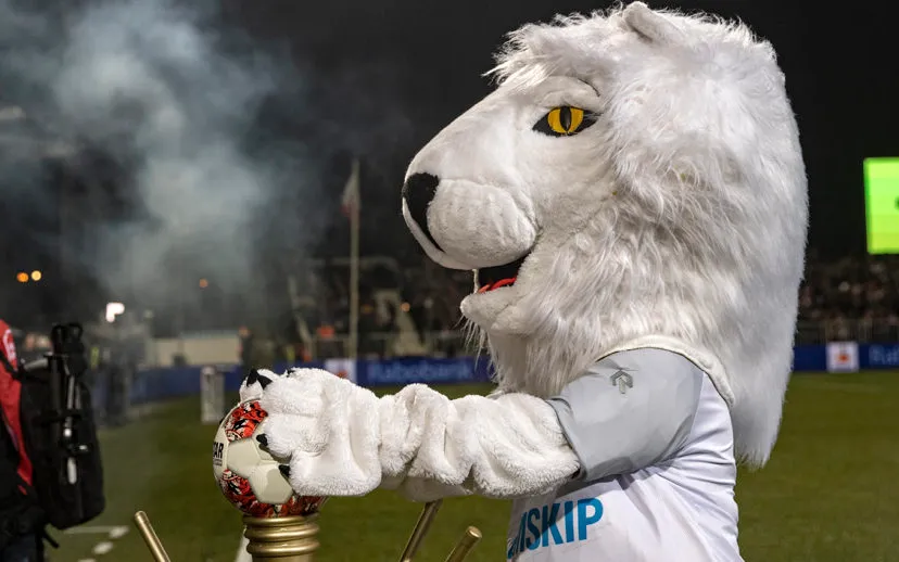 3z1a7370 telstar leeuw wim meijer fotografie 915x518 1