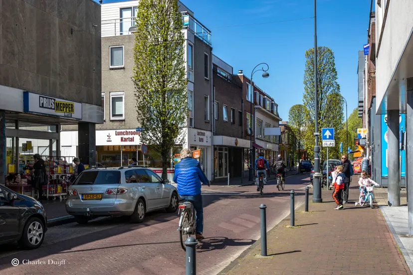 a damstr al dyserinckstraat