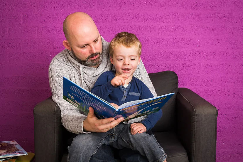 afbeelding bij persuitnodiging 20003 voorleesontbijtfeestje