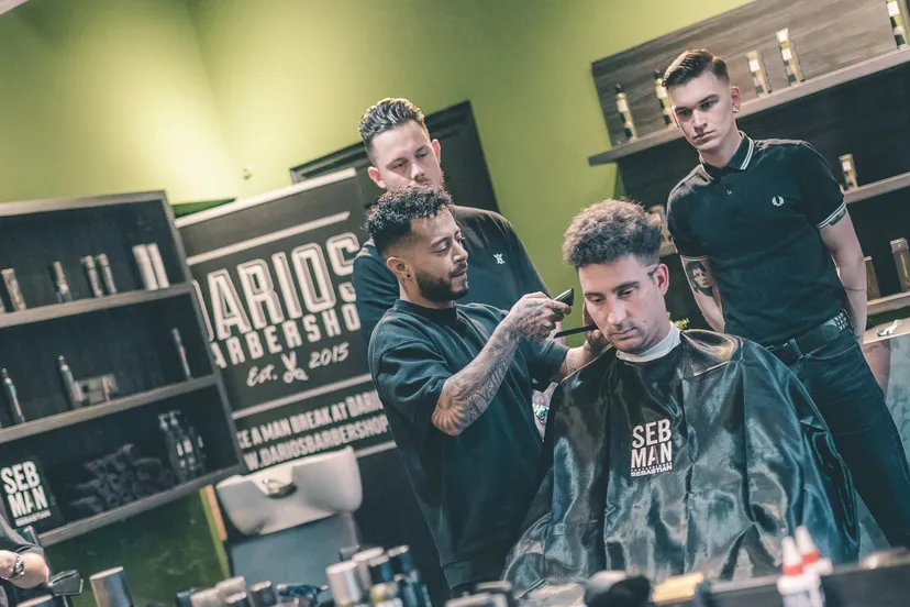 darios barbers education 8