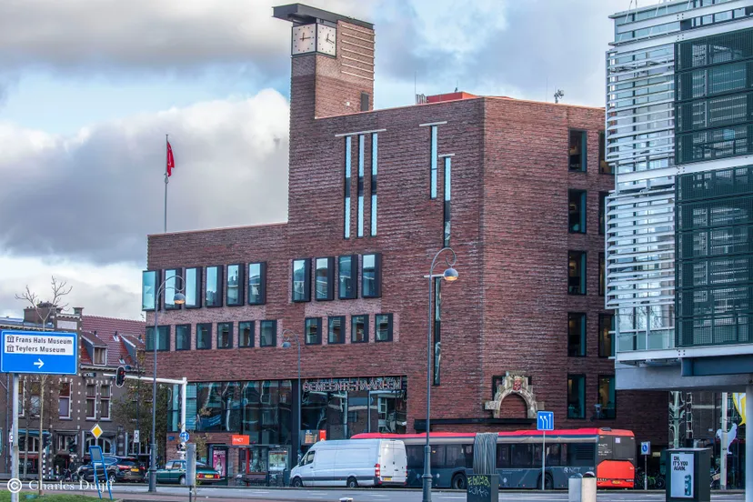 gemeente haarlem gebouw