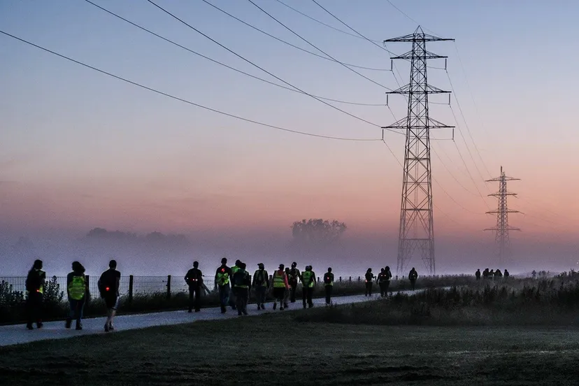 header nacht van de vluchteling zonsopgang stichting vluchteling