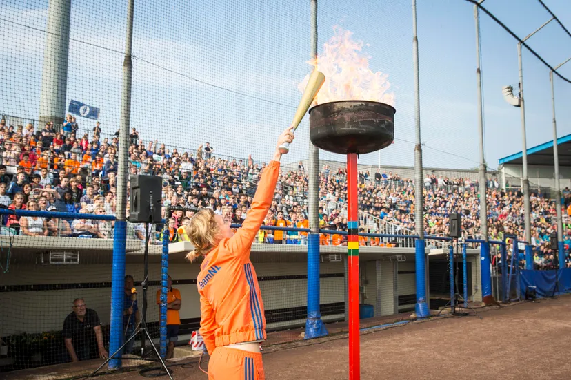 olympische dag haarlem aansteken vuur