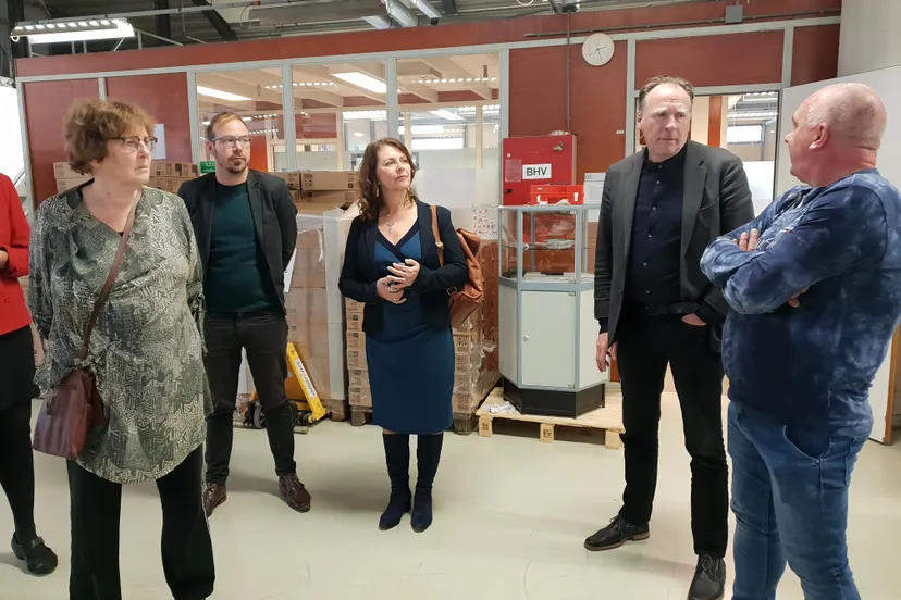 tweede kamerlid gijs van dijk werkbezoek paswerk 110 12 18