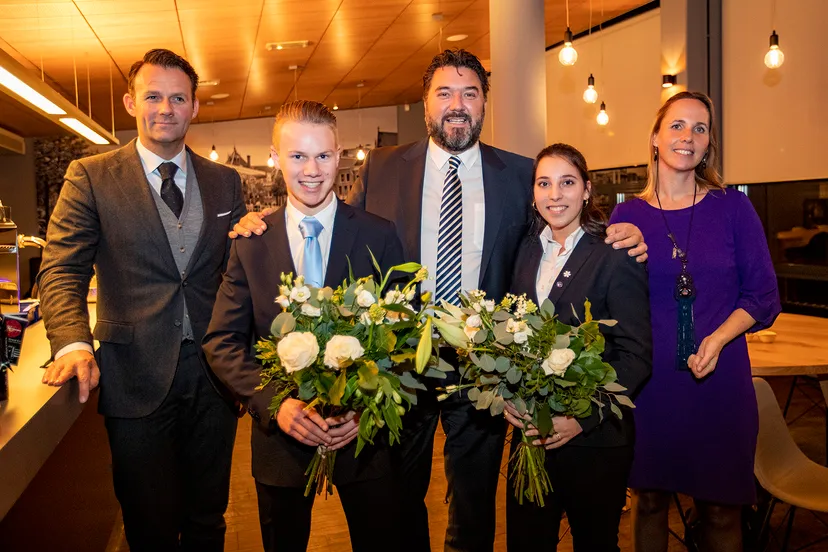 wethouder onthult hotelschool