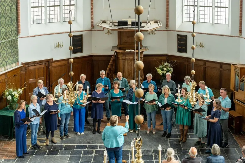 les moucherons korenlint haarlem sep 2024 waalse kerk 1