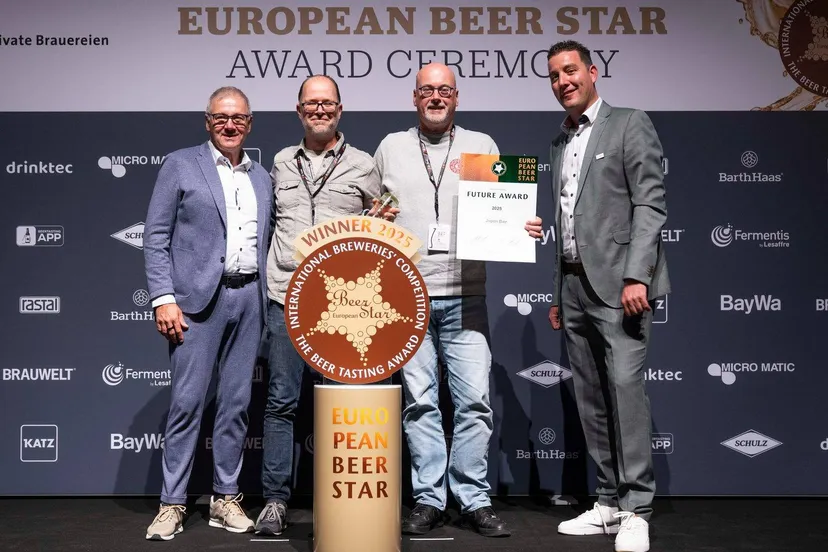 xSemi2PeIXoVXqmcaU9fR6dY4UfZWzQk7uvkrlbU