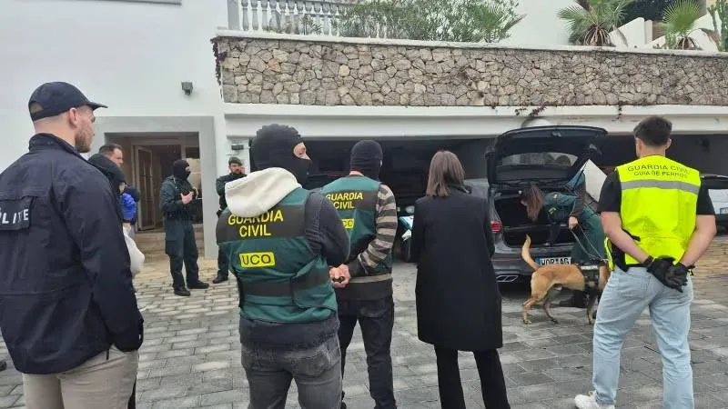 08e28aef-a00e-4b6f-b6cf-e43a40f24c71