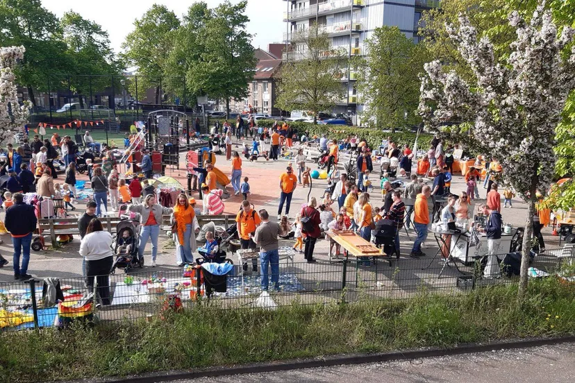 Koningsdag 2026 op het Teylerplein