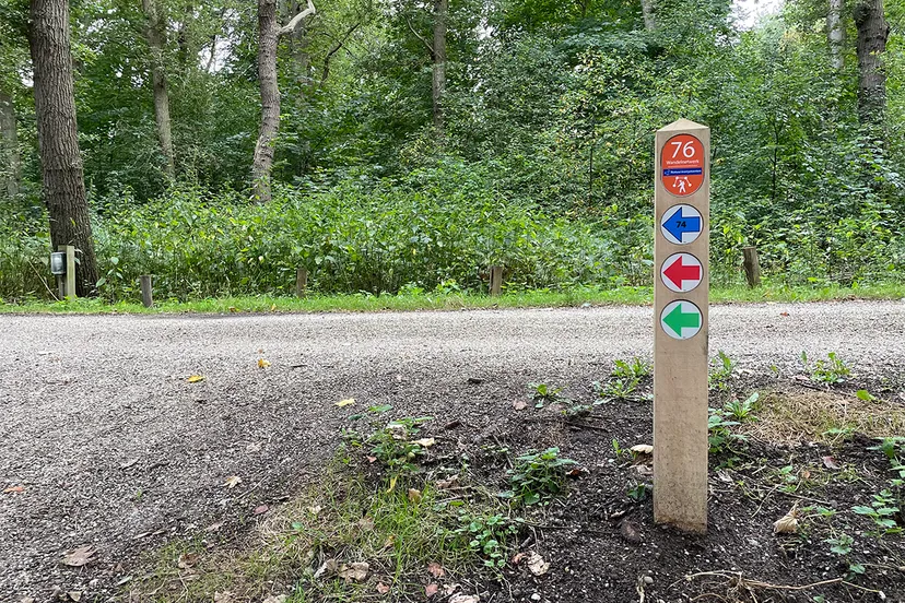 1 eerste routemarkeringen wandelnetwerk zuid kennemerland geplaatst